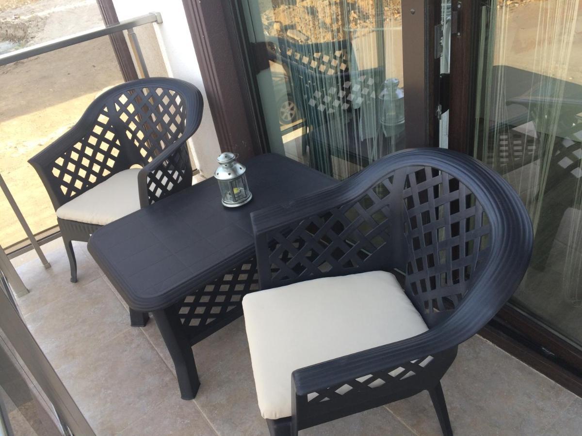 Apartament Andy Mamaia Nord 30 M De Plaja นาโวดาริ ภายนอก รูปภาพ