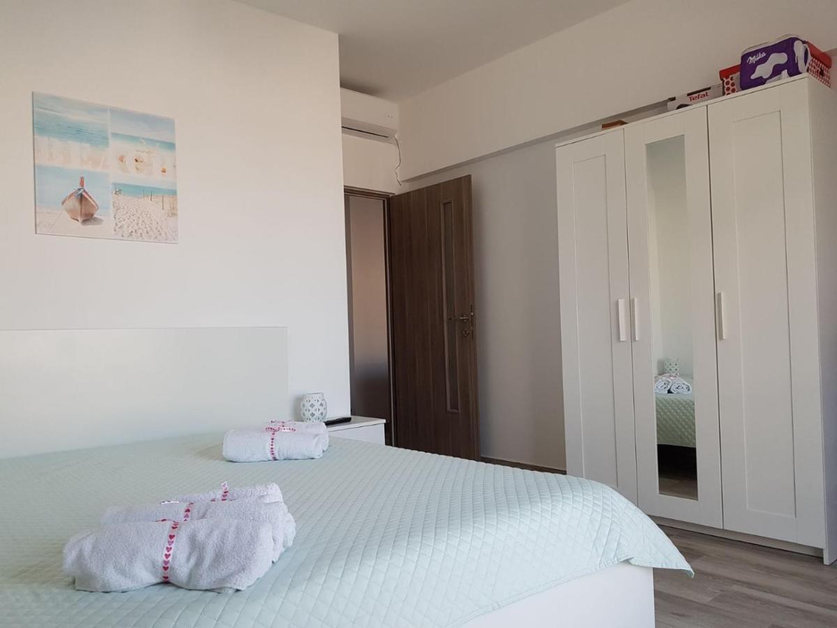 Apartament Andy Mamaia Nord 30 M De Plaja นาโวดาริ ภายนอก รูปภาพ